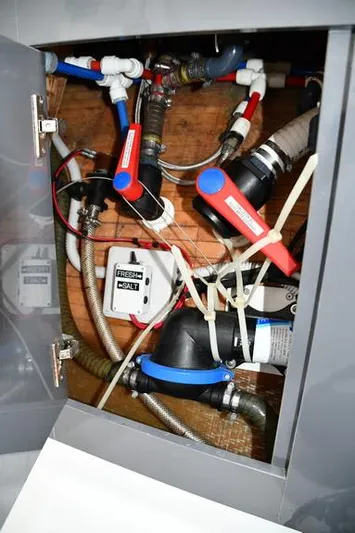 Lil Anna Yacht Photos Pics 