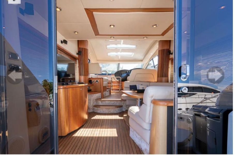 2009 Sunseeker Predator 52