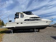 2005 Carver 44 Cockpit Motor Yacht