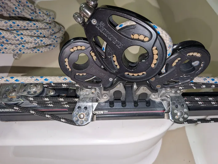 Navicula Yacht Photos Pics Close-up of a 2001 J Boats J/46 sailboat rigging system with Harken blocks.