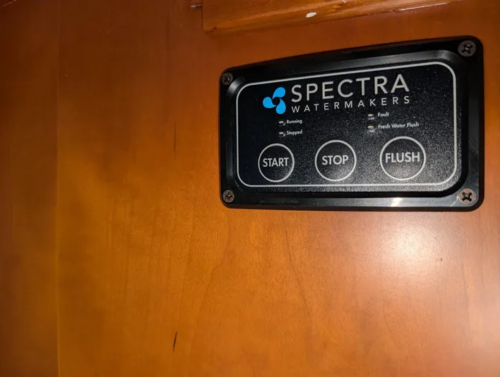 Navicula Yacht Photos Pics 