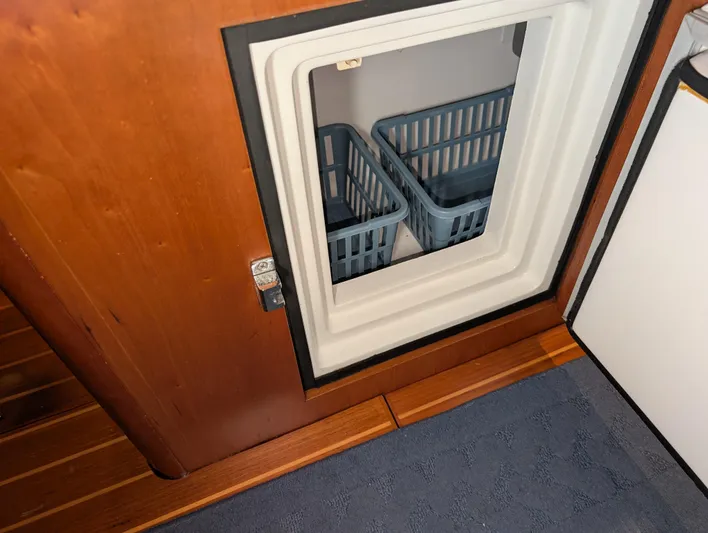 Navicula Yacht Photos Pics 