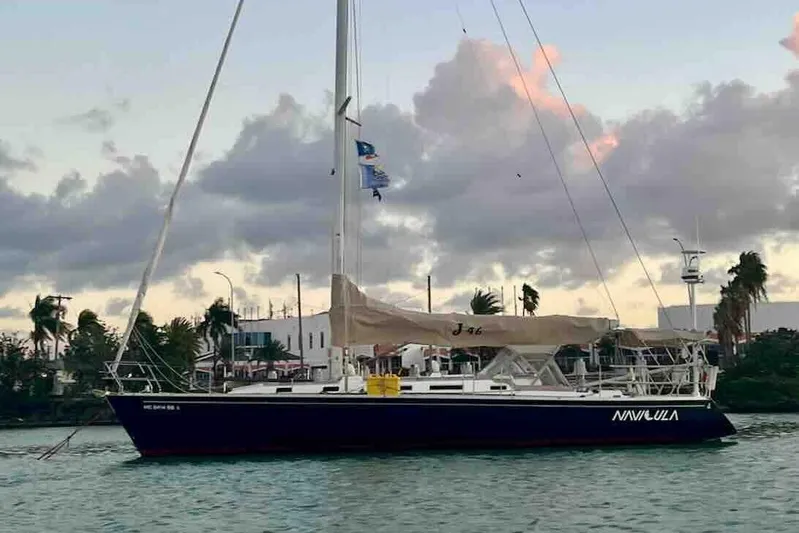 Navicula Yacht Photos Pics 