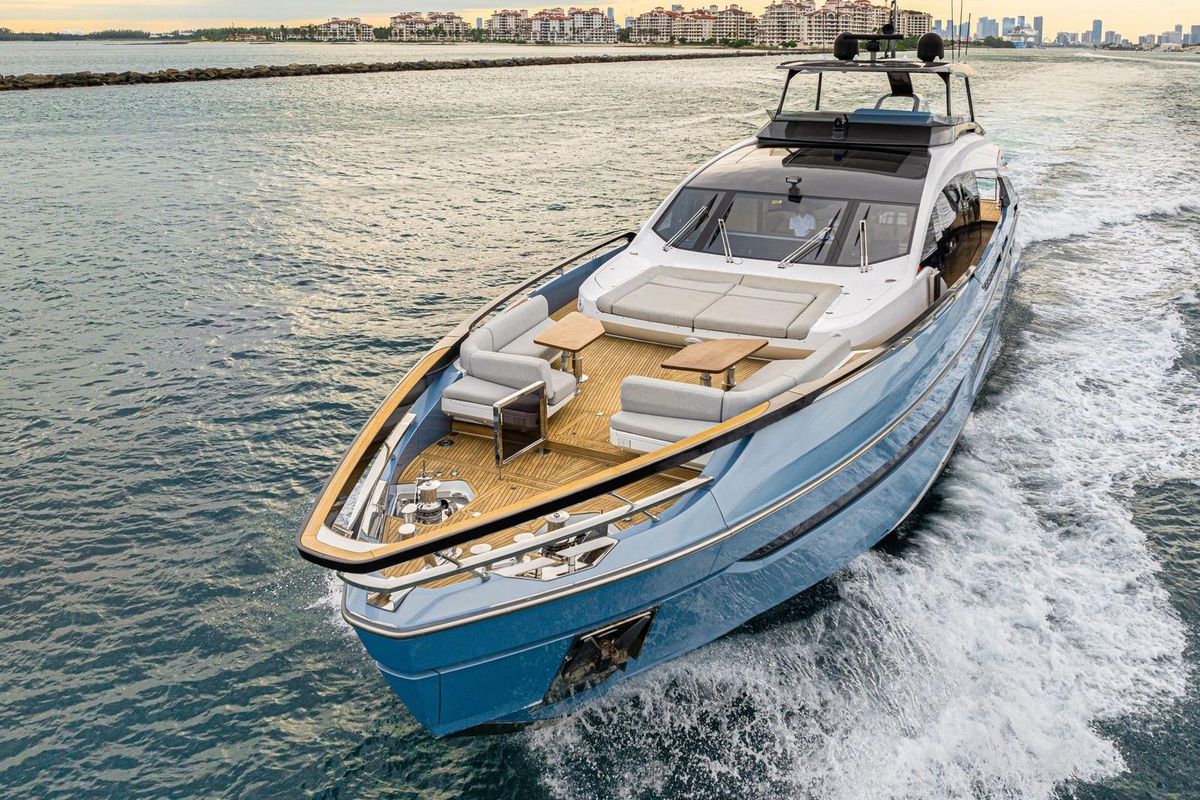 2022 Azimut 94 