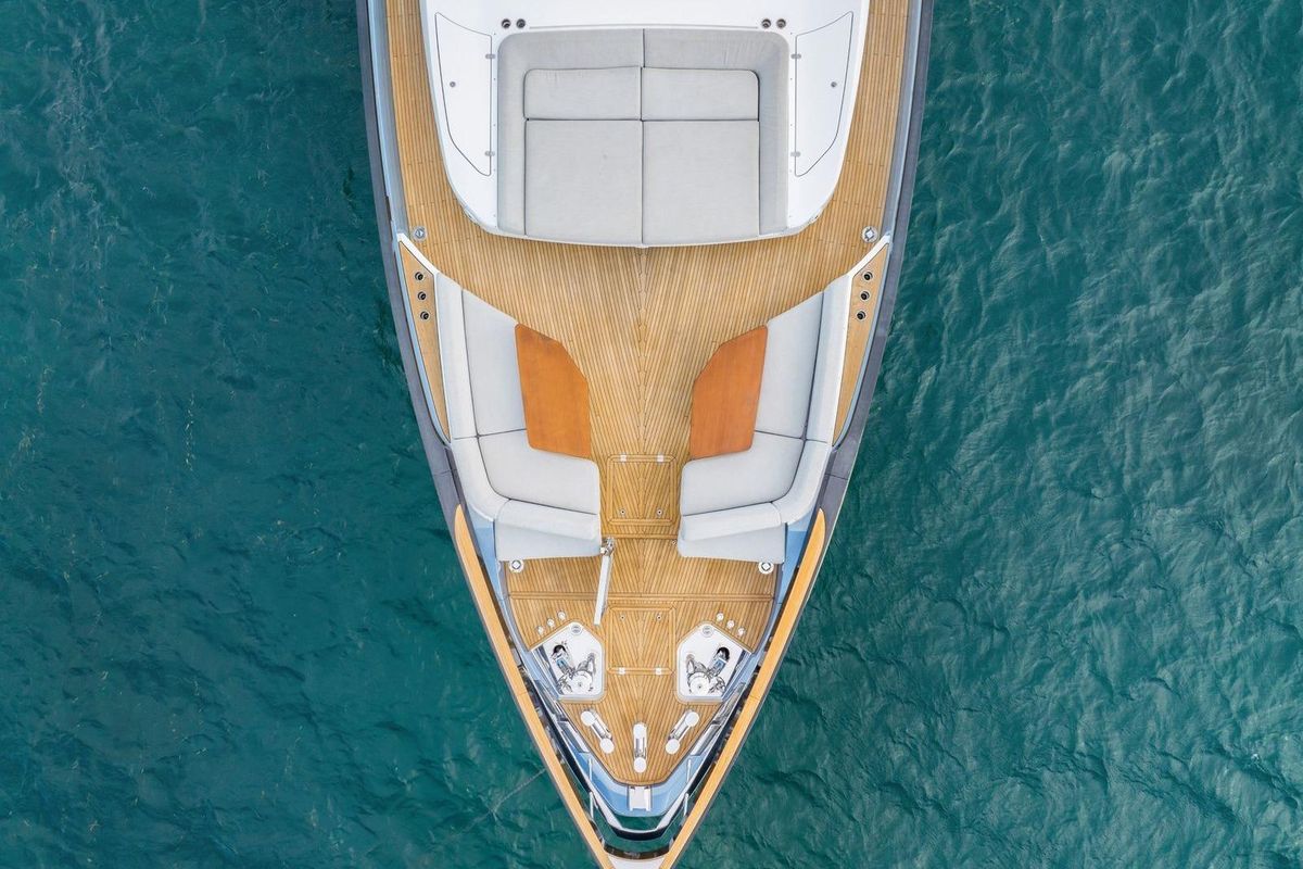 2022 Azimut 94 