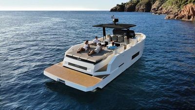 2021 De Antonio Yachts D 42 Open