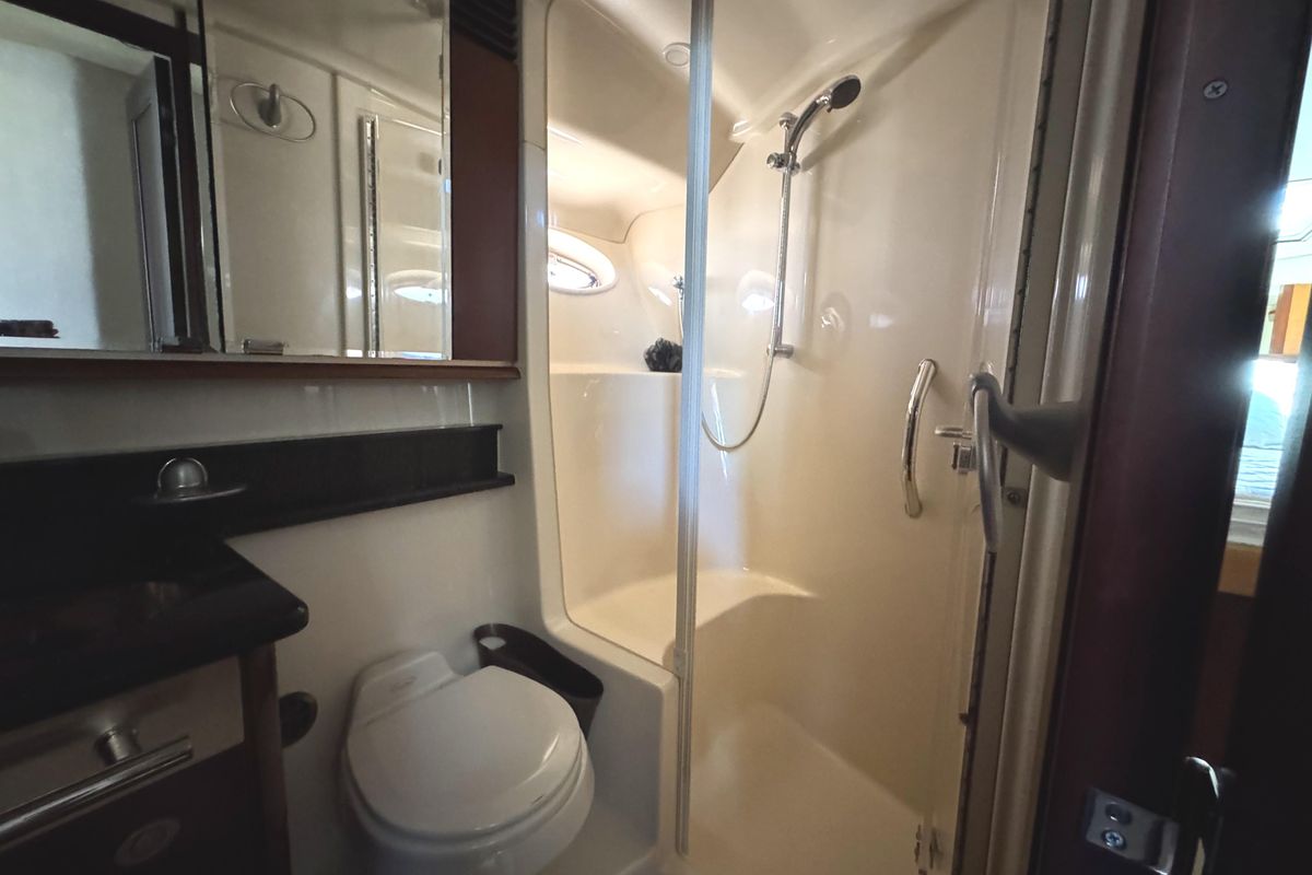 2005 Sea Ray 50 