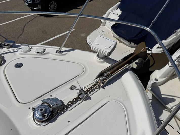 Current Affair Yacht Photos Pics 2005 Sea Ray 500 Sedan Bridge Fresh Water yacht deck with anchor and winch system.