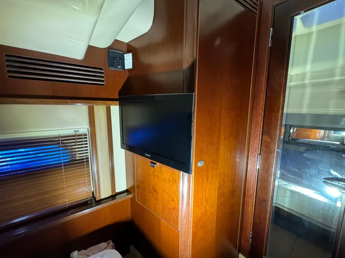 Current Affair Yacht Photos Pics 