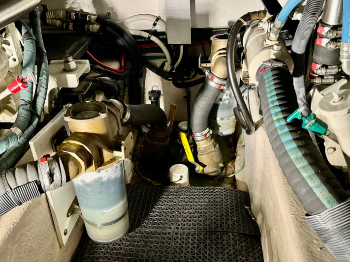 Current Affair Yacht Photos Pics 