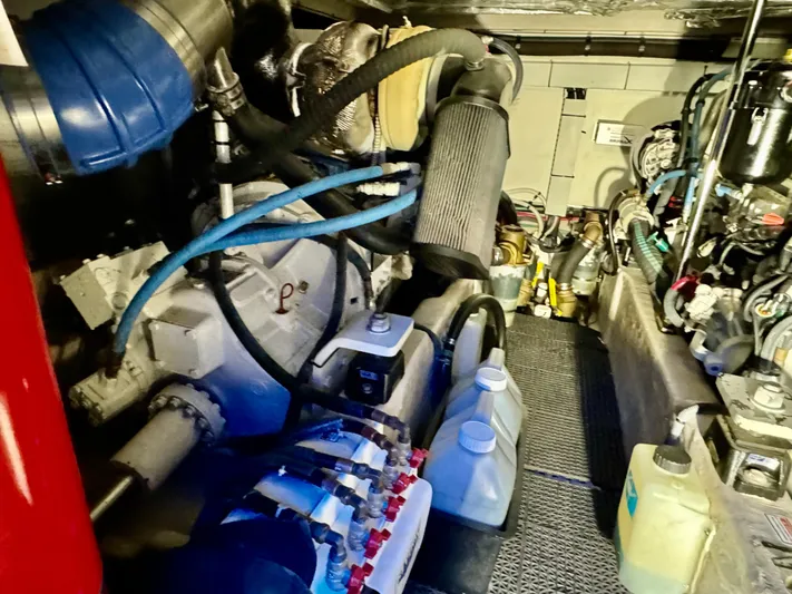 Current Affair Yacht Photos Pics 