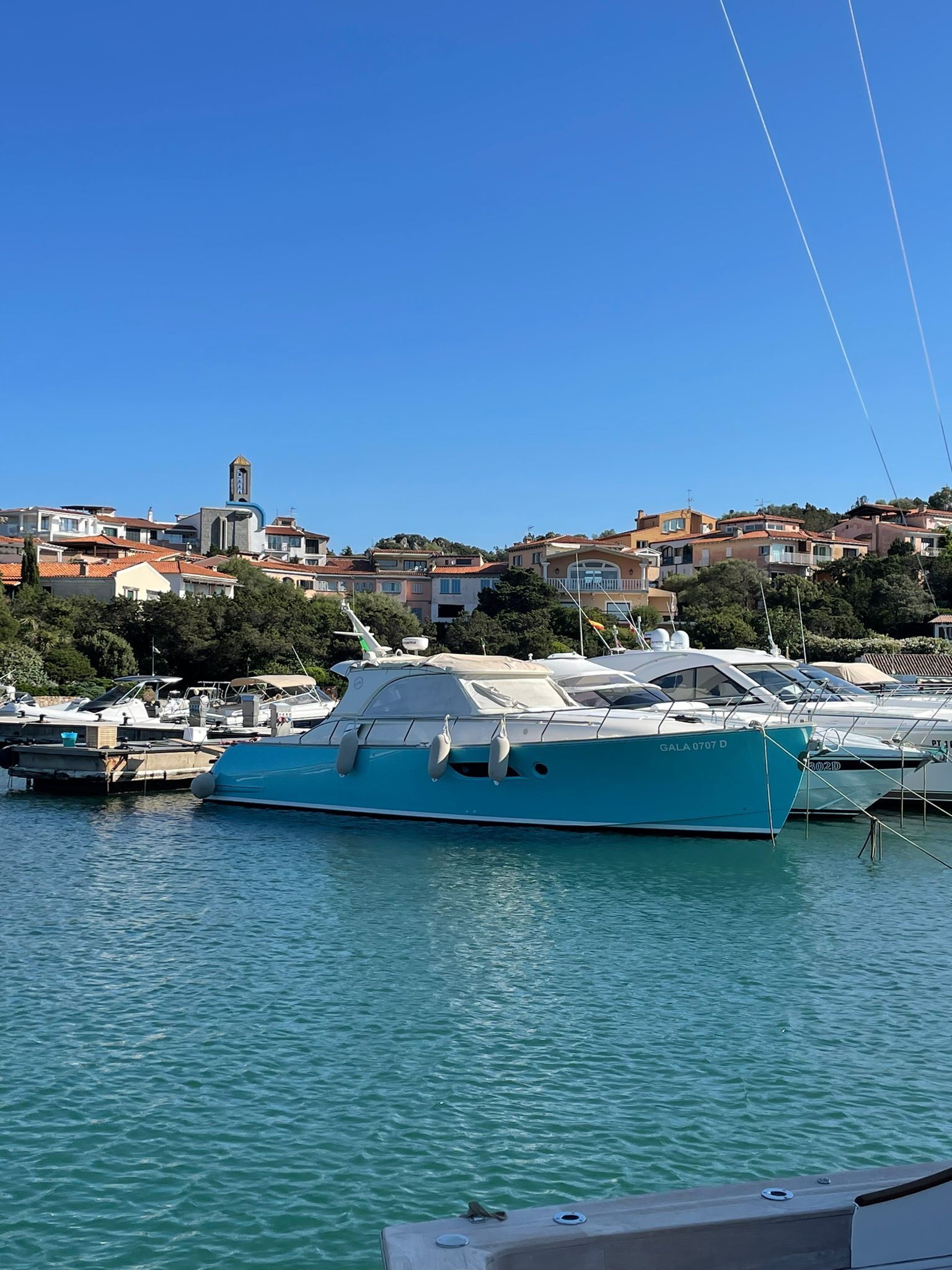 2008 Mochi Craft Dolphin 44