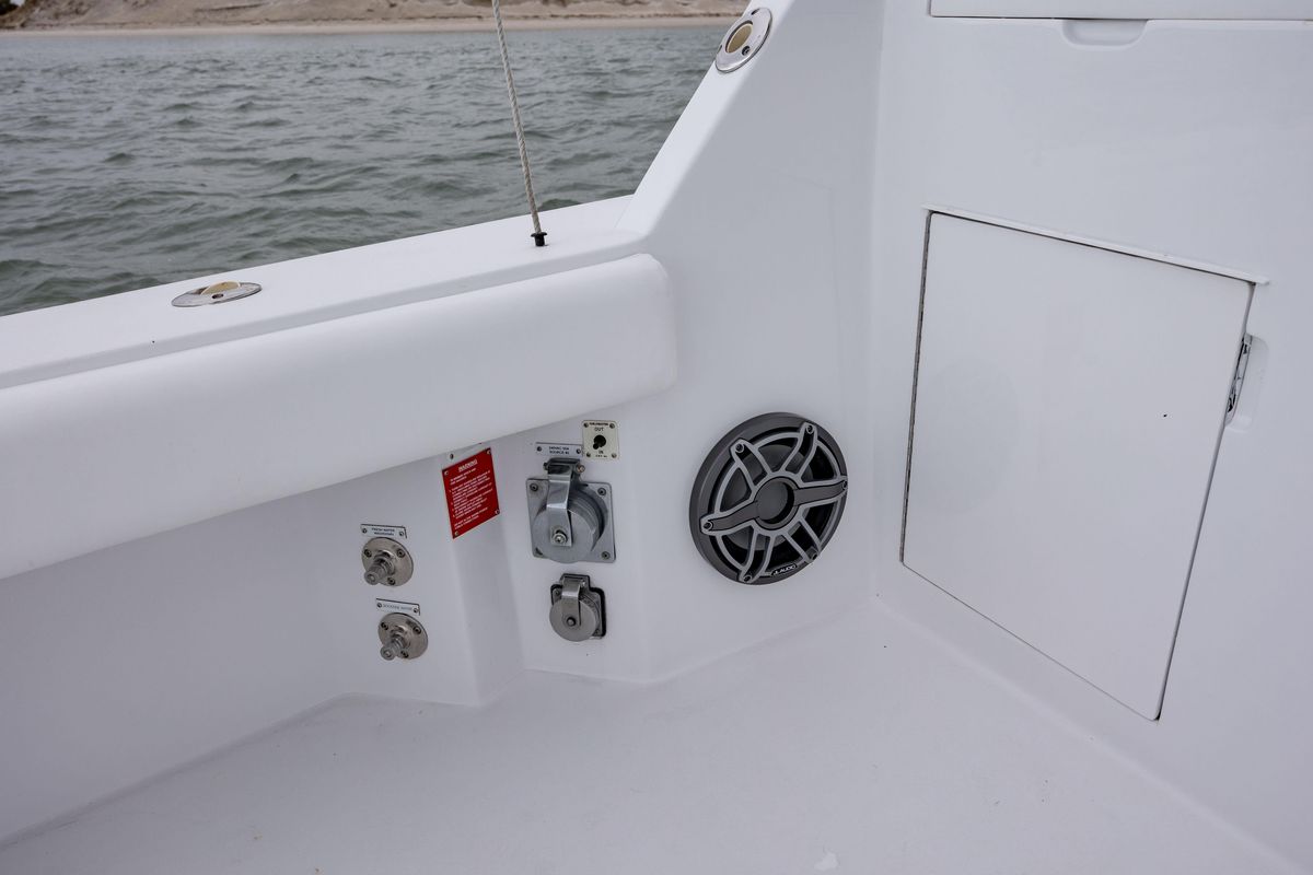 2000 Hatteras 60 