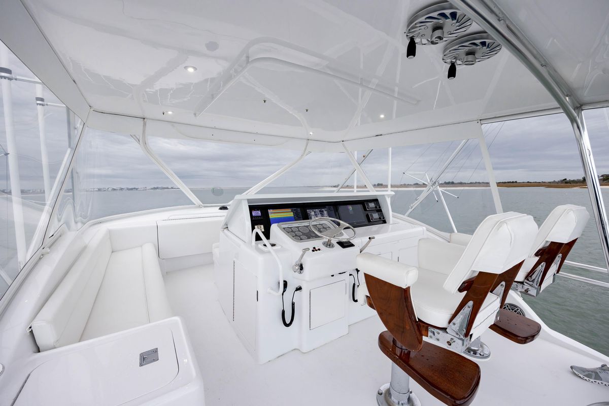 2000 Hatteras 60 