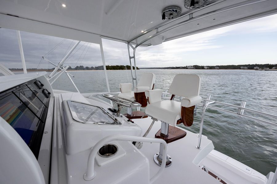 2000 Hatteras 60 Convertible