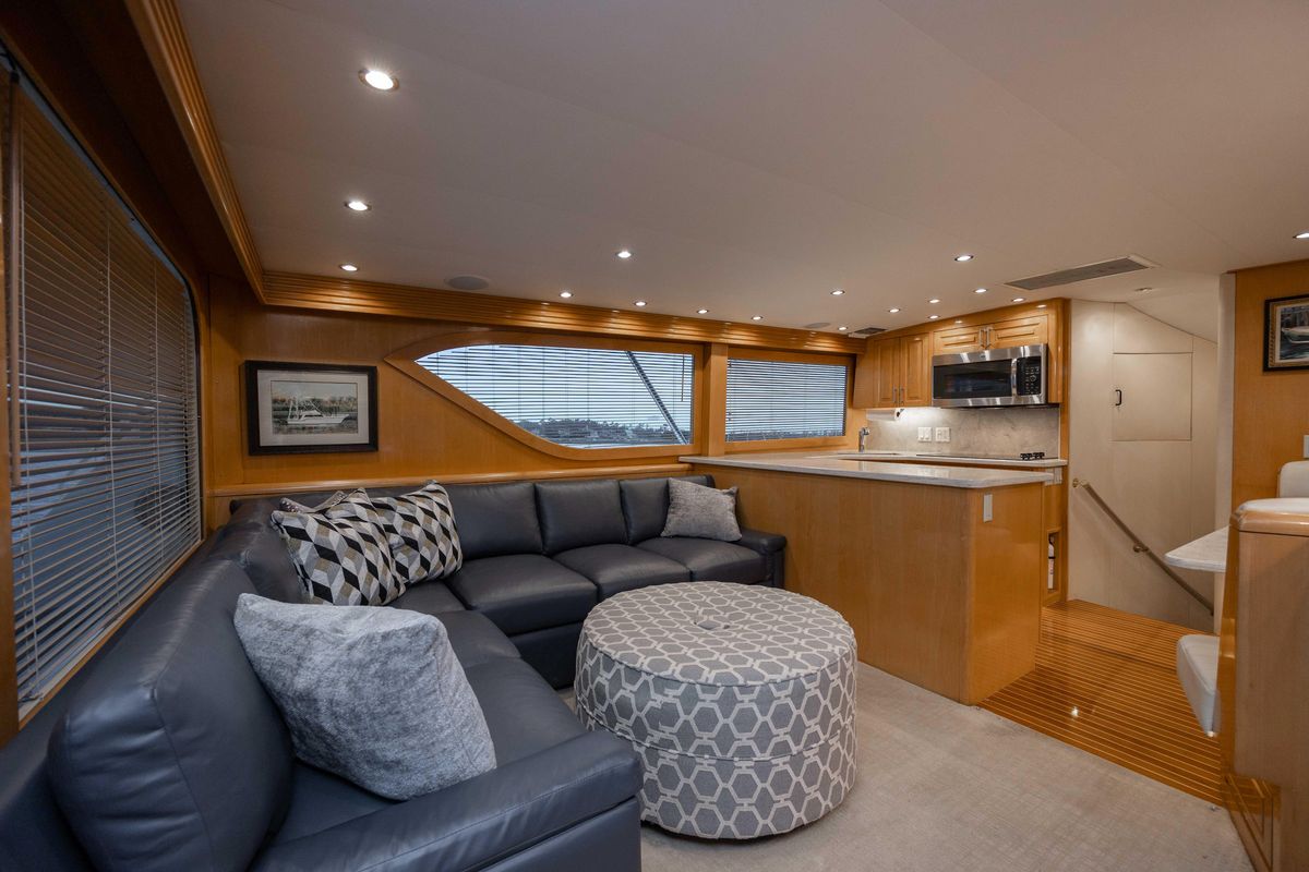 2000 Hatteras 60 