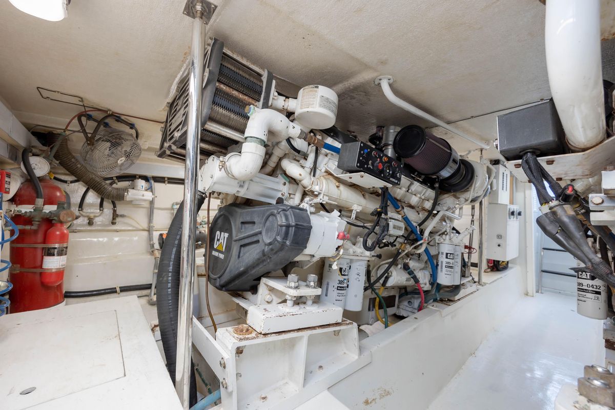 2000 Hatteras 60 
