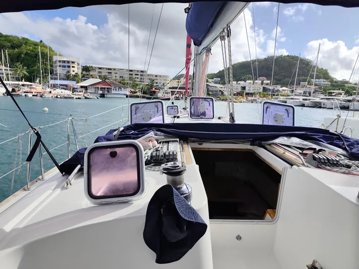 Hold Fast Yacht Photos Pics 