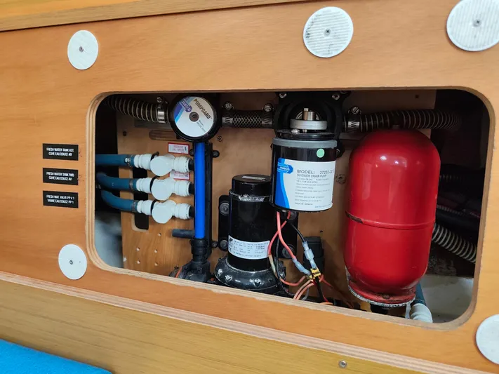 Hold Fast Yacht Photos Pics 