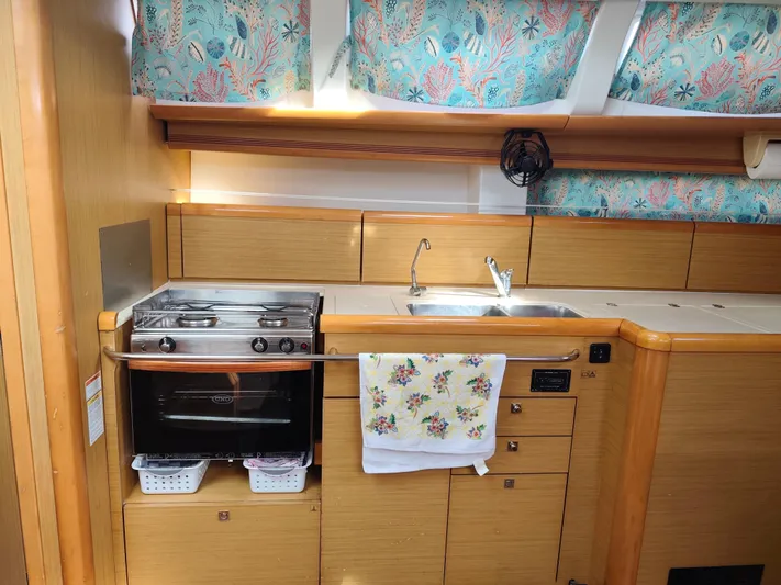 Hold Fast Yacht Photos Pics 