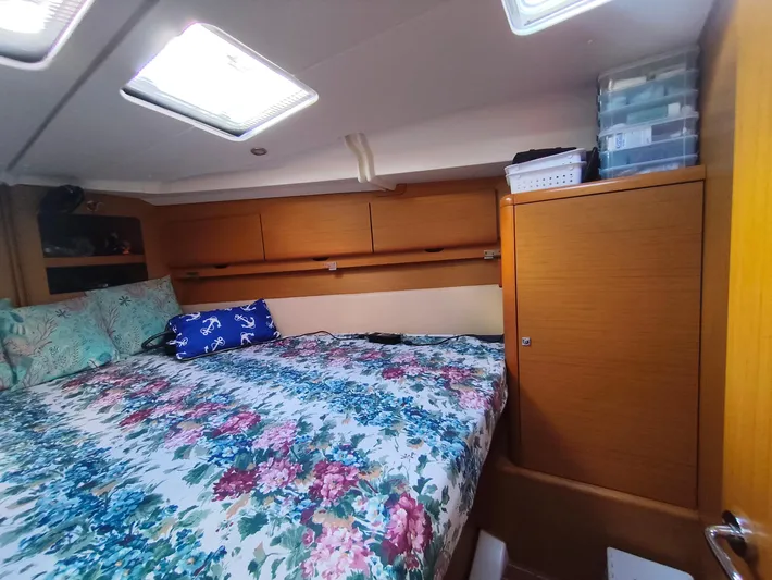 Hold Fast Yacht Photos Pics 