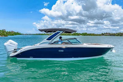 Sea Ray SDX 270 Outboard