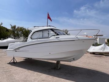 2023 Beneteau ANTARES 8 OB V2