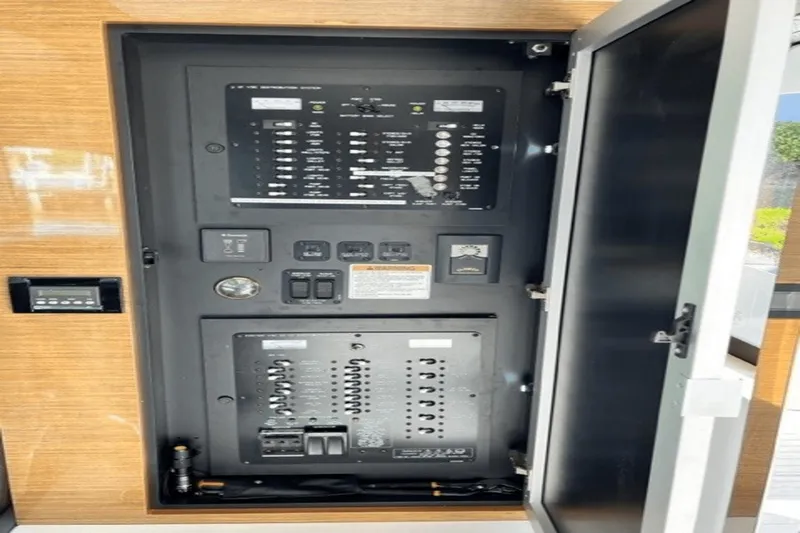 Signed Out Yacht Photos Pics 