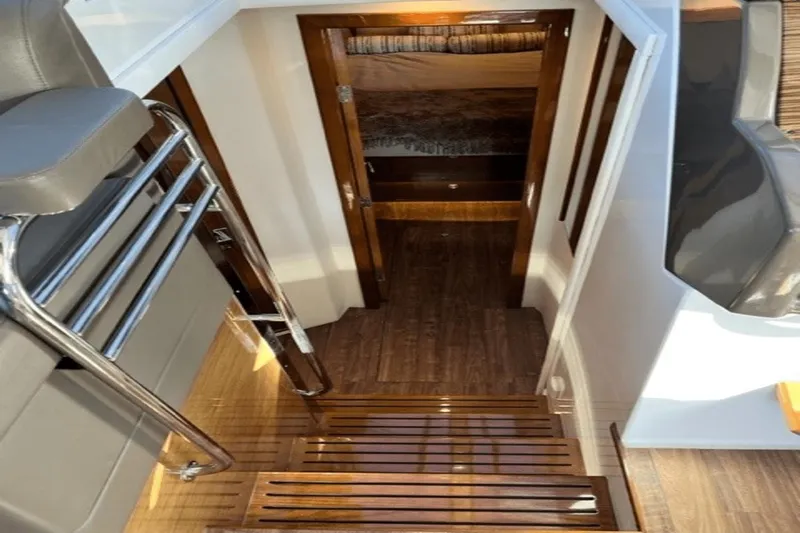 Signed Out Yacht Photos Pics 