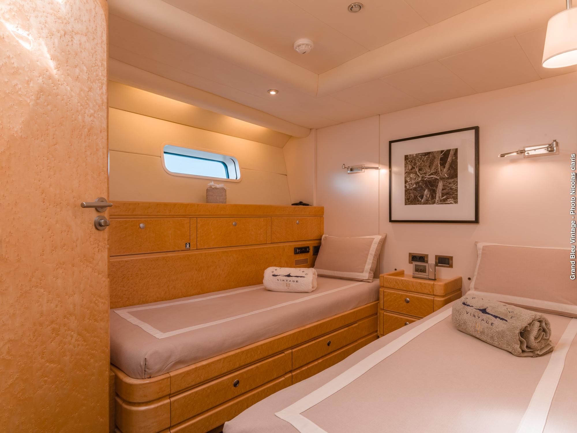 Luxury Crewed Sailing Yacht GRAND BLEU VINTAGE - CNB 95 - 4 Cabins