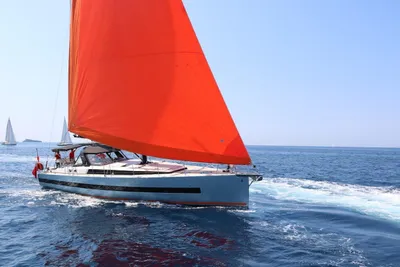 Beneteau Oceanis Yacht 62