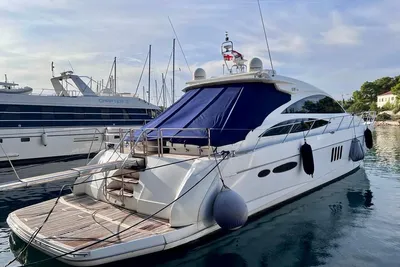 2007 Princess V70
