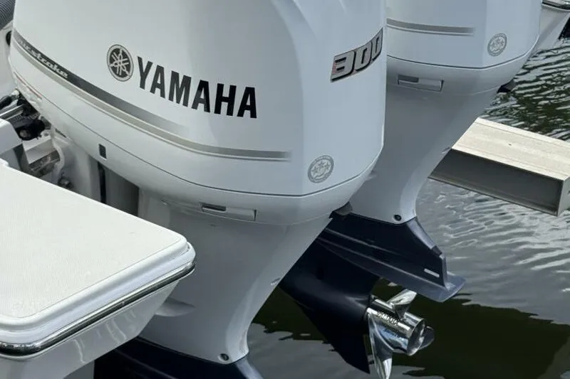  Yacht Photos Pics Twin Yamaha 300 outboard engines on a 2020 Pursuit S 328 Sport boat.