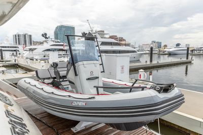 Yacht