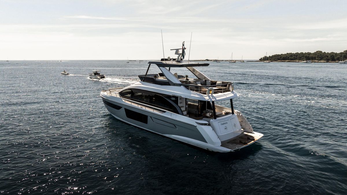 2023 Azimut 68 