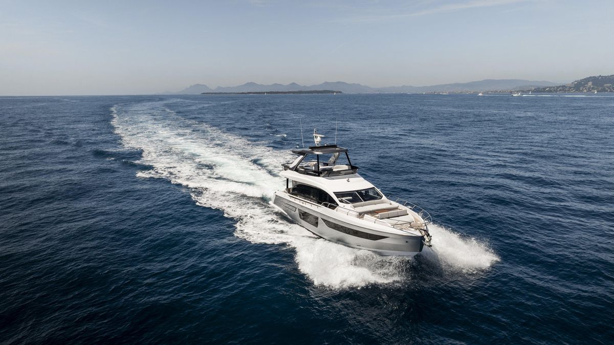 2023 Azimut 68 