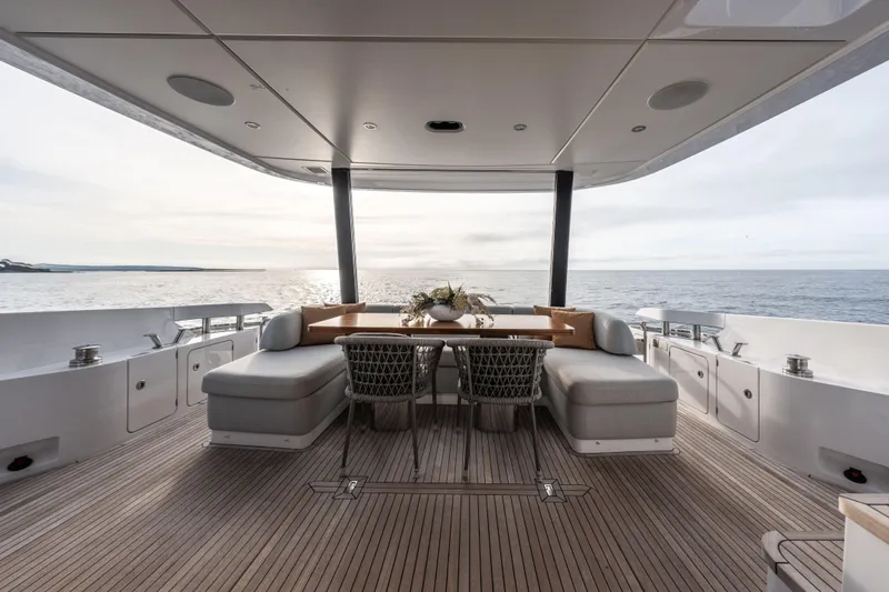  Yacht Photos Pics Azimut 68 Flybridge