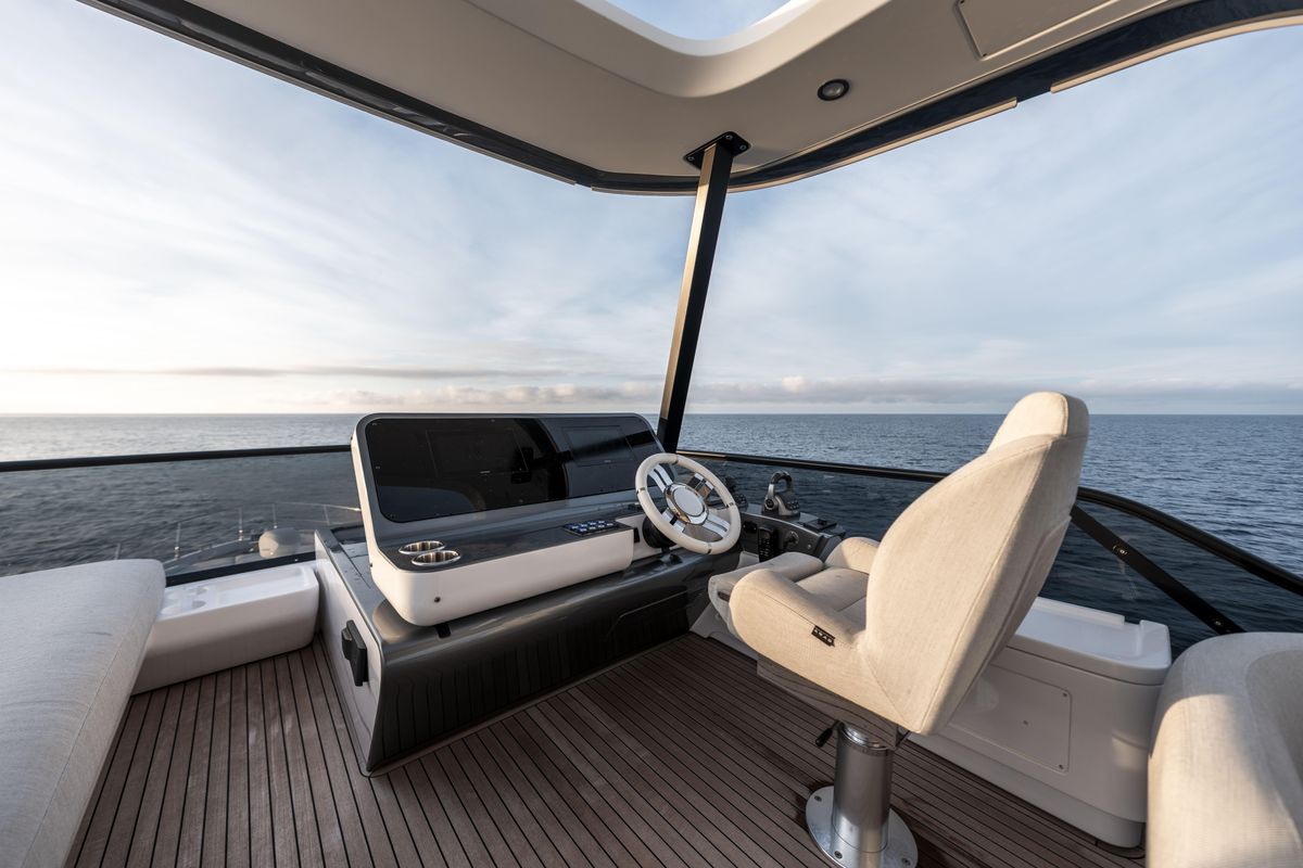 2023 Azimut 68 