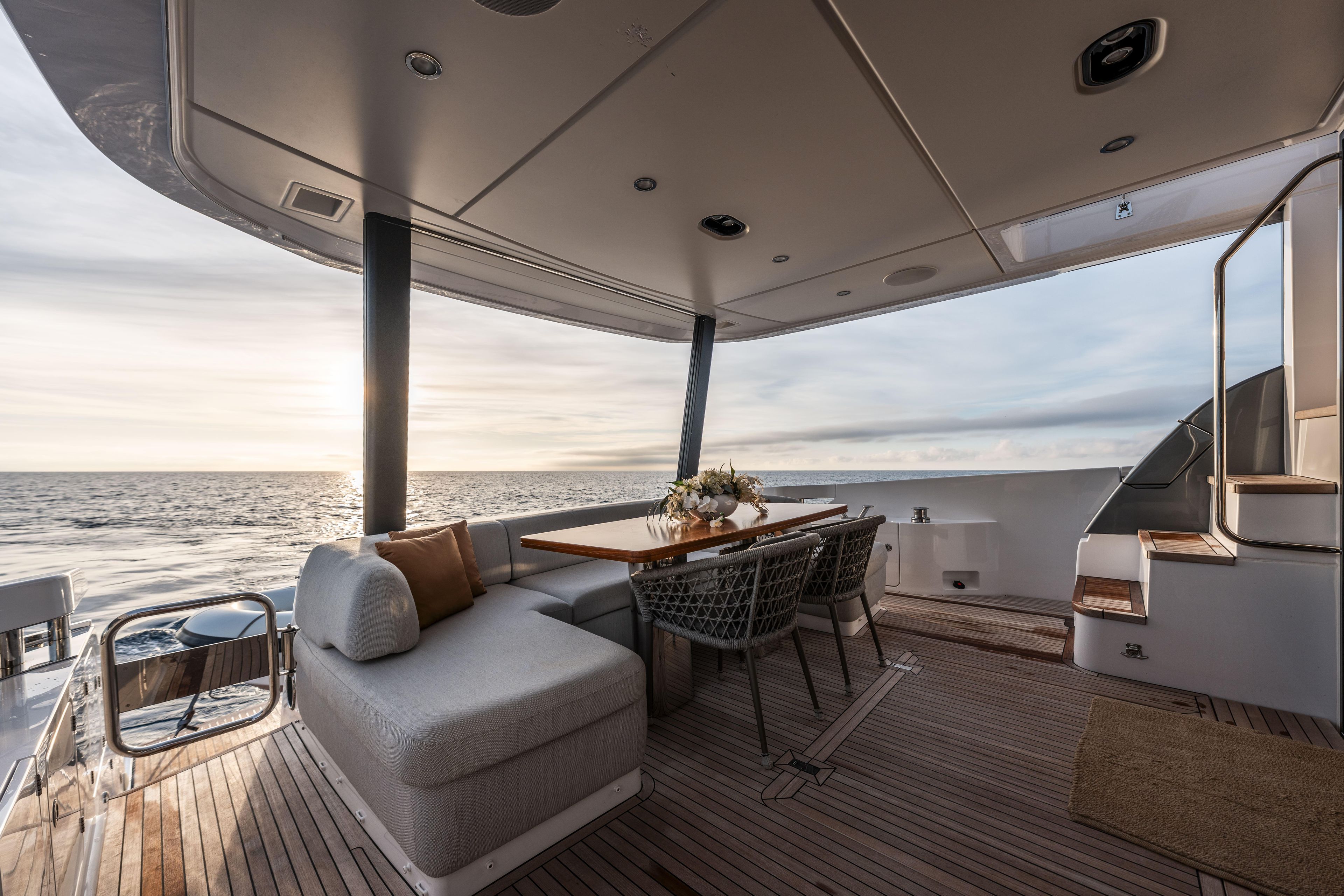 2023 Azimut 68 