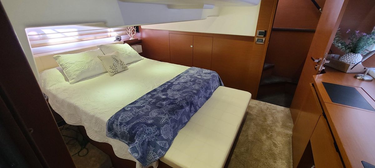 2014 Prestige 45 