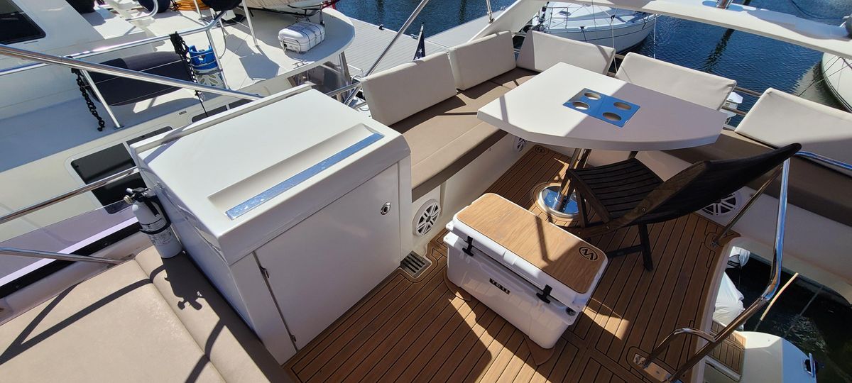 2014 Prestige 45 