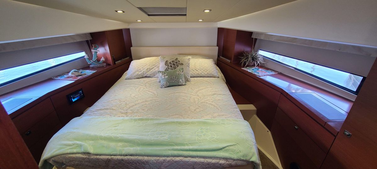 2014 Prestige 45 