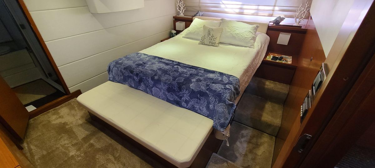 2014 Prestige 45 