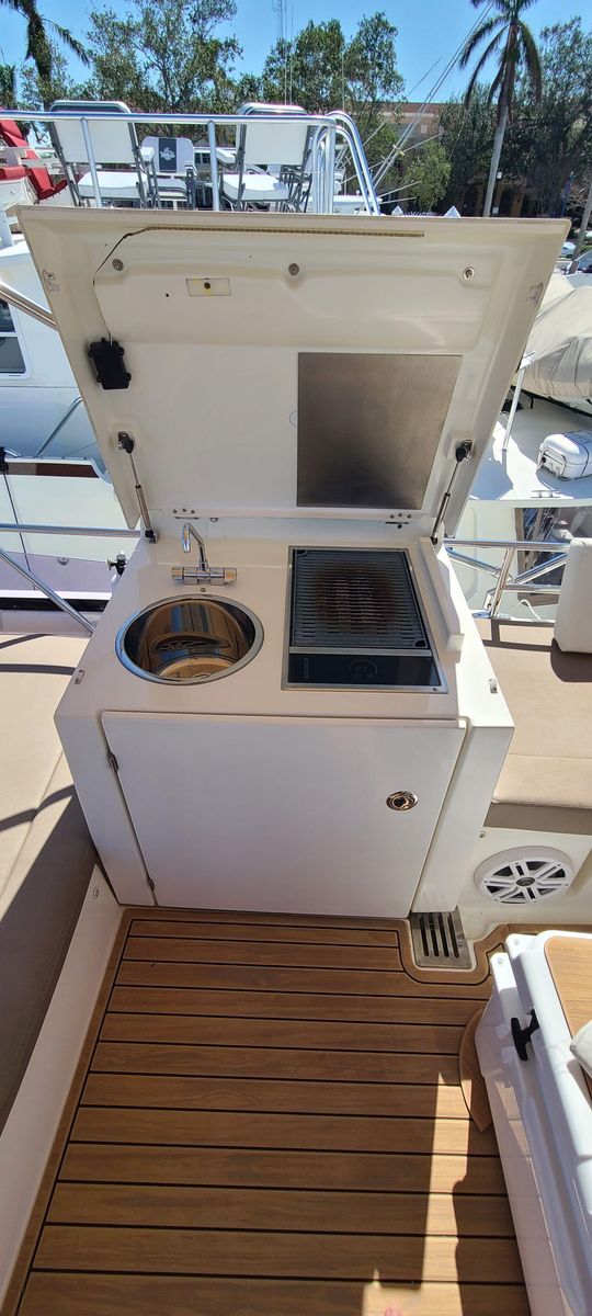2014 Prestige 45 