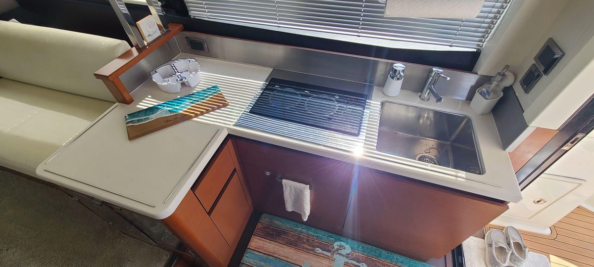 2014 Prestige 45 