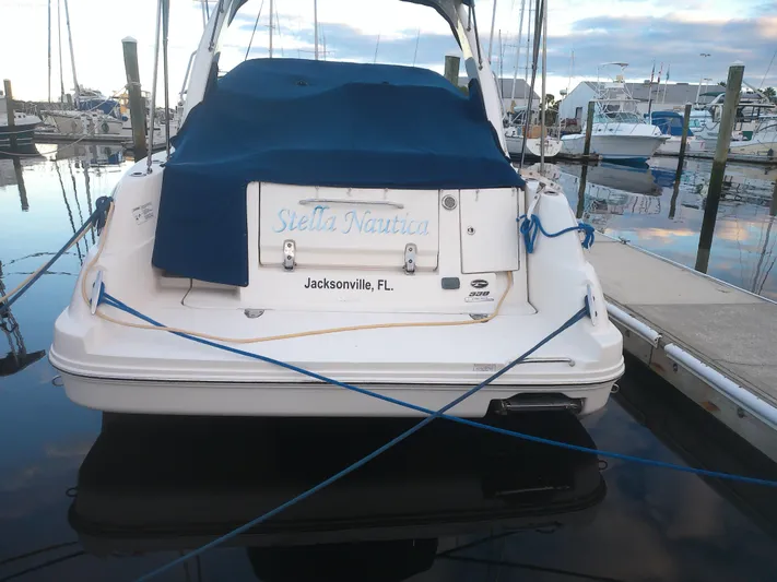 Stella Nautica Yacht Photos Pics 2015 Sea Ray 330 Sundancer docked in Jacksonville marina.