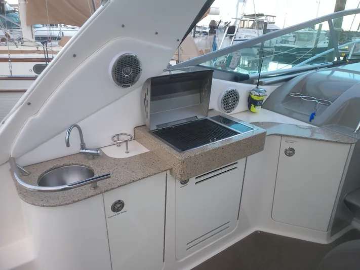 Stella Nautica Yacht Photos Pics 2015 Sea Ray 330 Sundancer yacht with outdoor kitchen and grill.