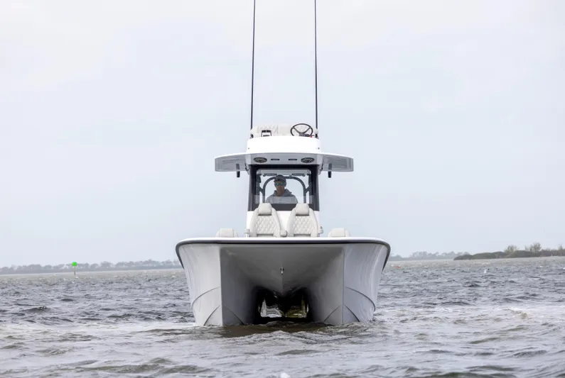  Yacht Photos Pics 2024 Freeman 28 boat on open water, front view.