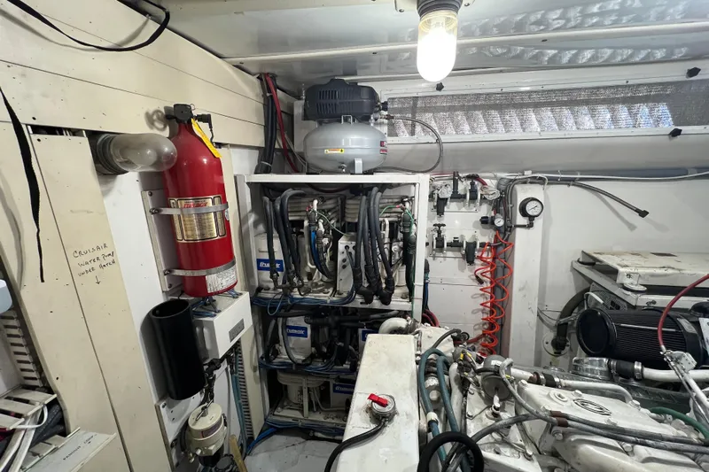 Kailani Yacht Photos Pics Fireboy system, compressor, AC units