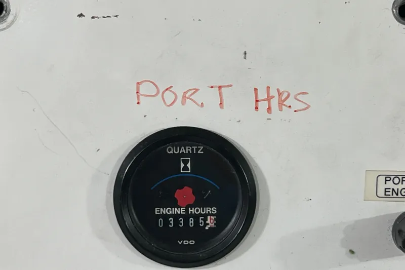 Kailani Yacht Photos Pics Engine hour meter on Port displaying 3385 hours.